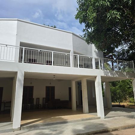 Wilpattu Corridor Leisure Hotel Екстериор снимка